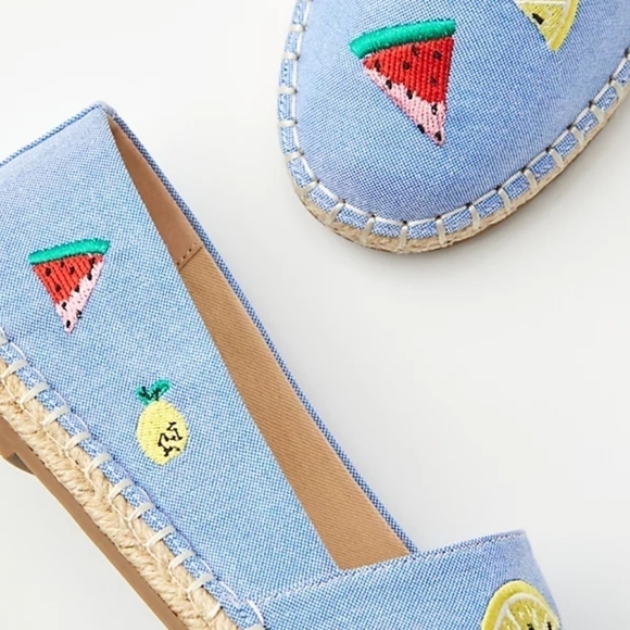 NEW! LOFT Chambray Embroidered Fruit Design Espadrille Slip On Flat Loafers 9.5. - Picture 3 of 8